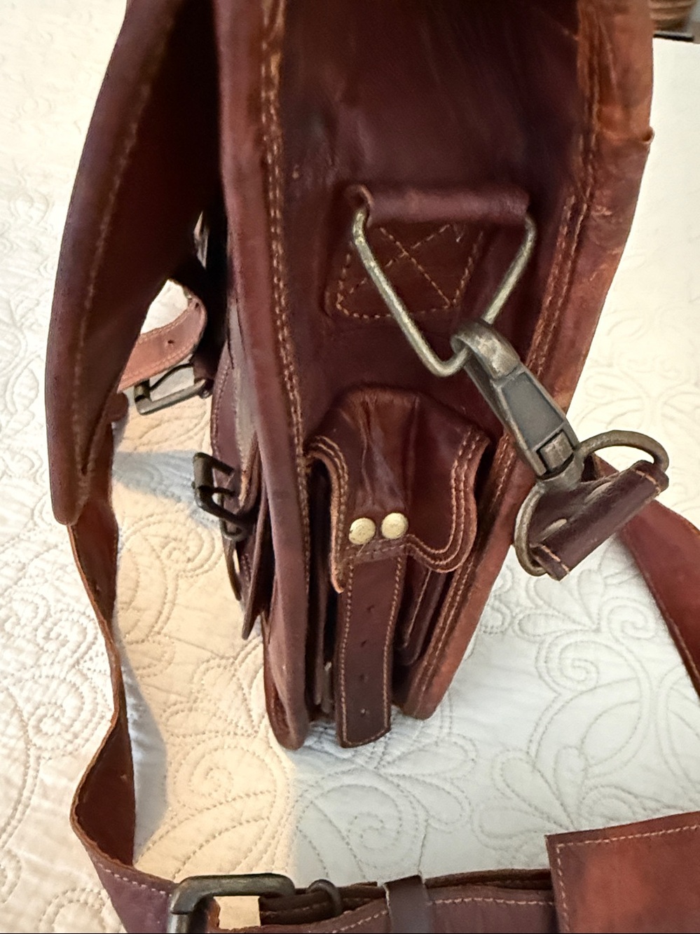 Vintage style Brown faux Leather Messenger Bag - Picture 8 of 11
